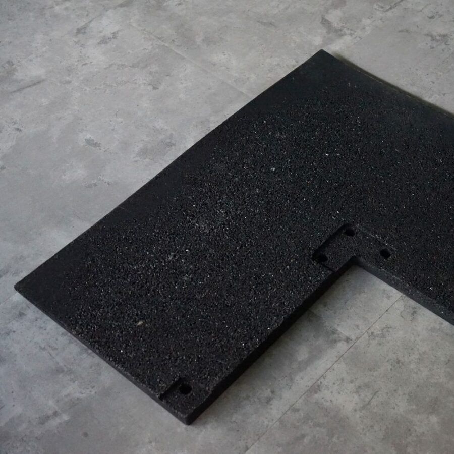 Hjørne rampe til gummiflise 20 mm - Skjulte samlinger - Image 3